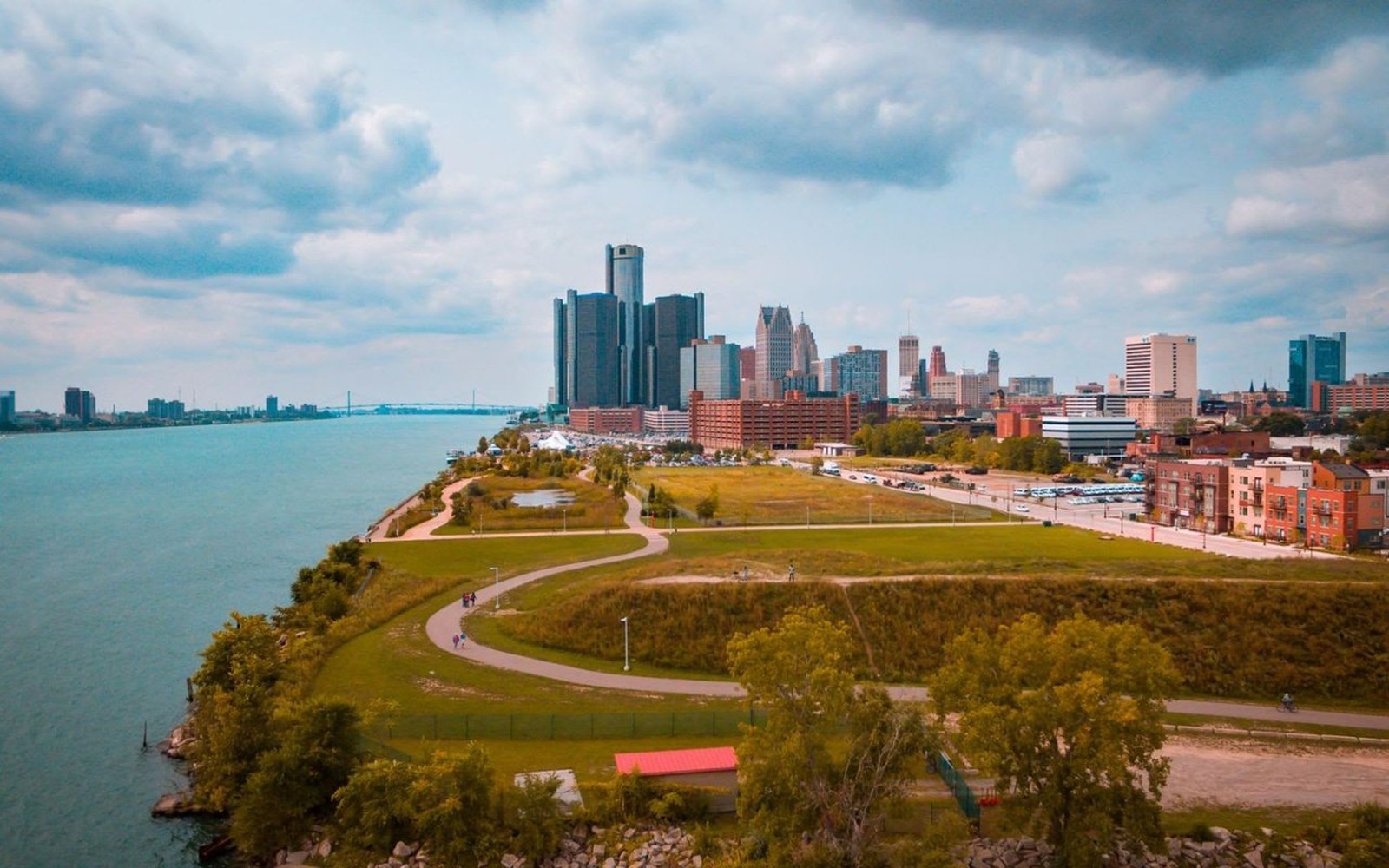 Semi Truck Fleet Financing in Detroit, MI