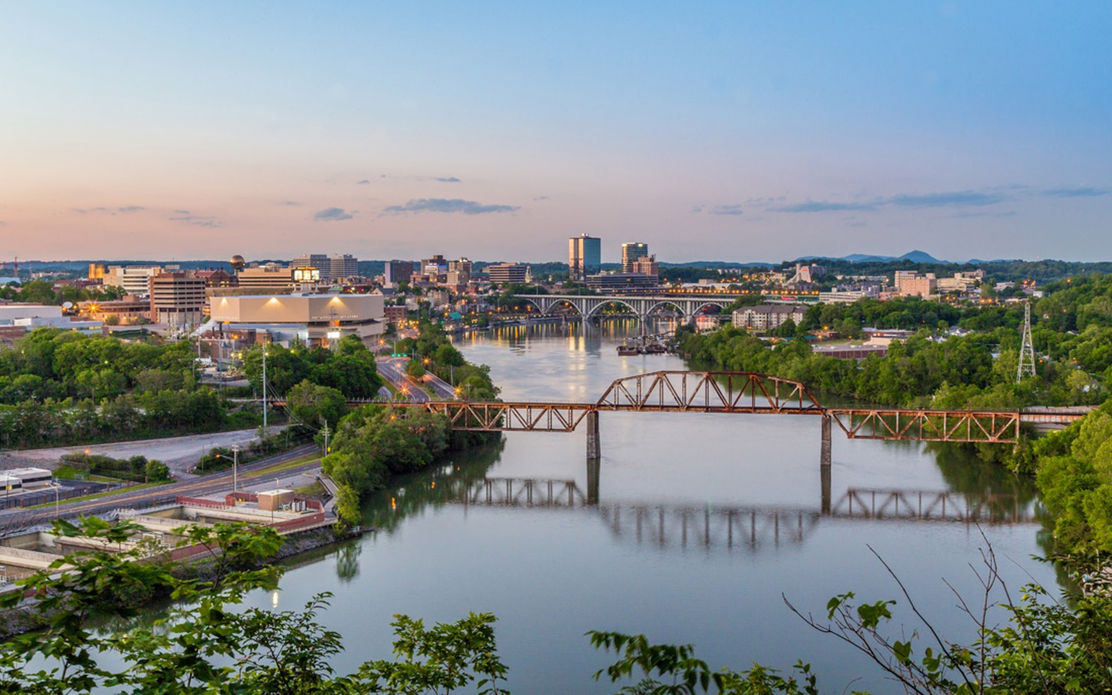 Semi Truck Fleet Financing in Knoxville, TN